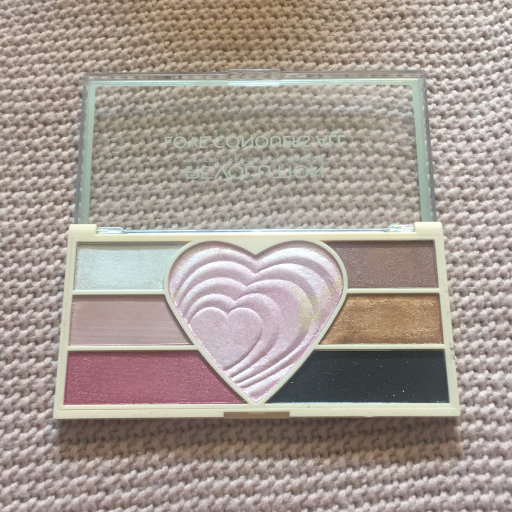 Makeup Revolution Eyeshadow Palette